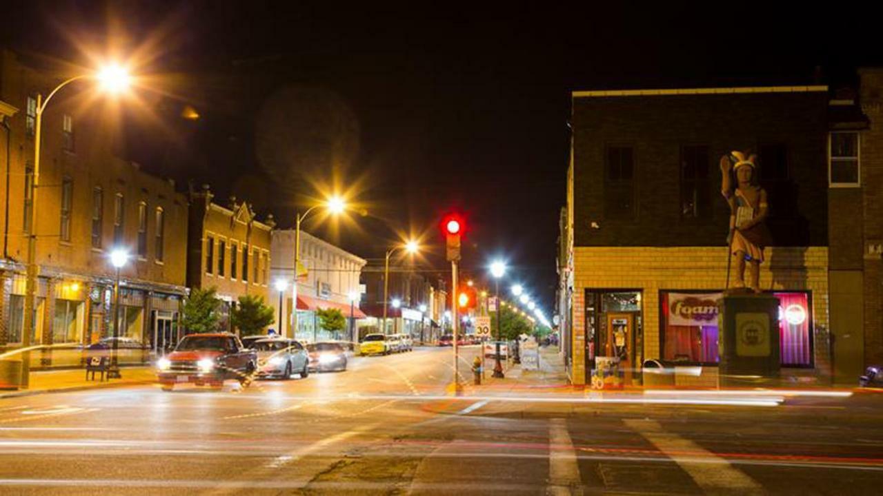Luxury Apt W/ Spectrum Mood Lighting - Historic Cherokee Street Antique Row Мэриленд-Хайтс Экстерьер фото